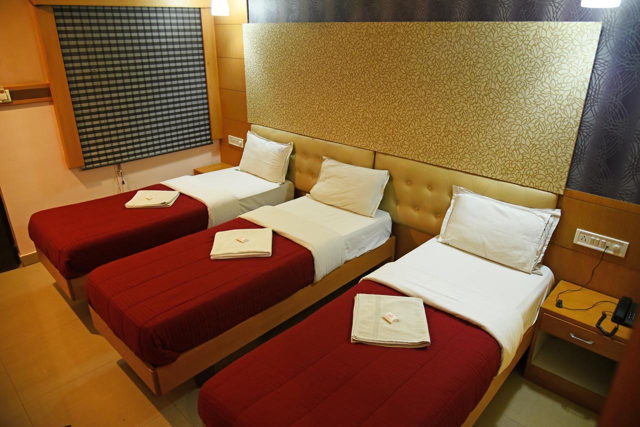 Hotel Grand Choice Bangalore Zimmer foto