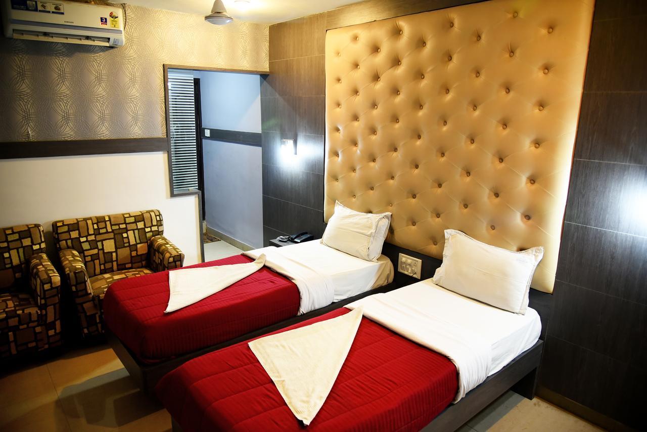 Hotel Grand Choice Bangalore Exterior foto